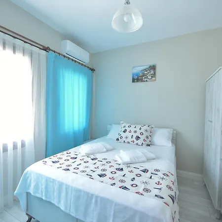 Oda ve Kahvaltı Cunda Roka *