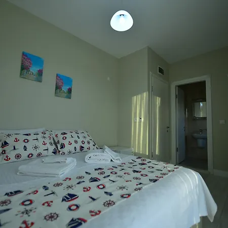 Cunda Roka Oda ve Kahvaltı *