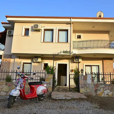 Oda ve Kahvaltı Cunda Roka Ayvalı