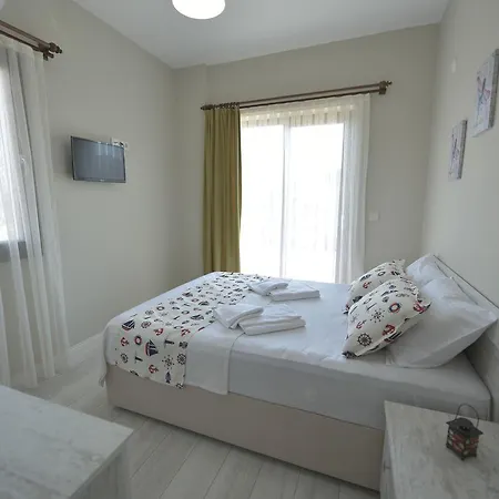 Cunda Roka Oda ve Kahvaltı Ayvalı