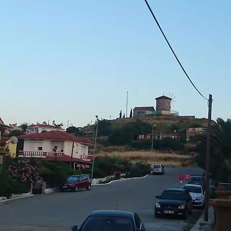 Cunda Roka Oda ve Kahvaltı Ayvalı